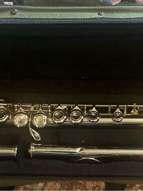 Sky USA Silver Flute Case Set